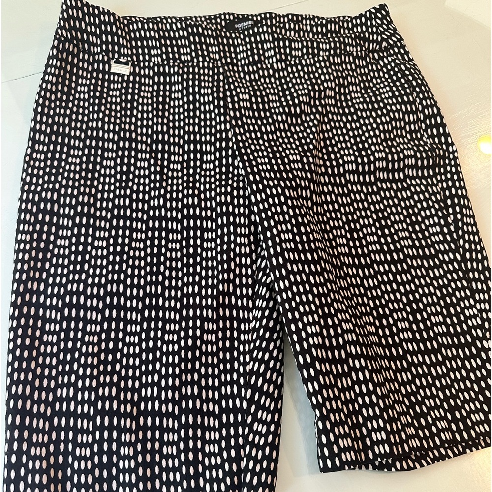 New without tag women’s shorts size large